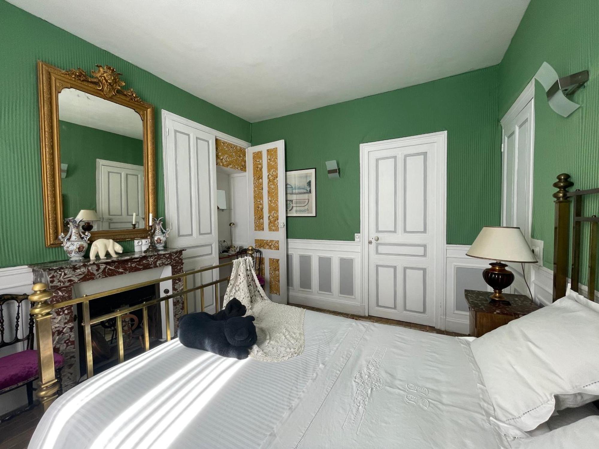 La Bonne Maison 3 Bed & Breakfast Troyes